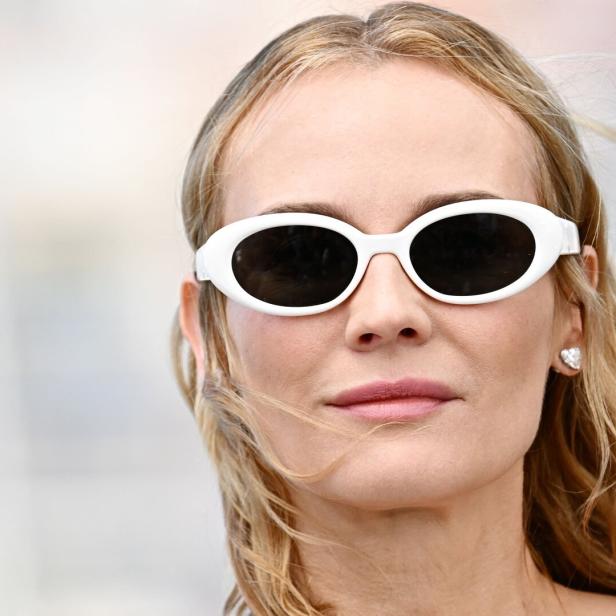 Diane Kruger mit weißer Sonnenbrille in Cannes