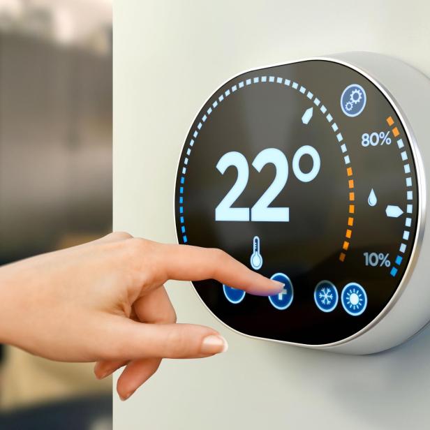 Home automation system, thermometer and thermostat: choosing Celsius temperature