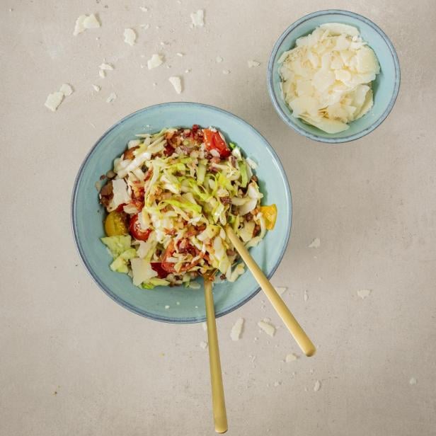 Tagliatelle aus Spitzkohl