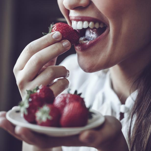 Frau mit Berry Lips