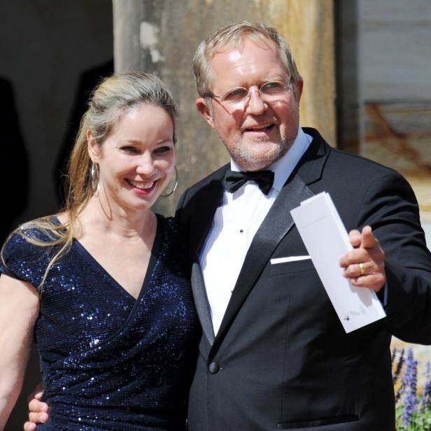 Harald Krassnitzer und sehe Ehefrau Ann-Kathrin Kramer bei den Bayreuther Festspielen 2015