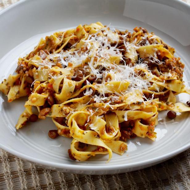 Vegane Linsen-Bolognese