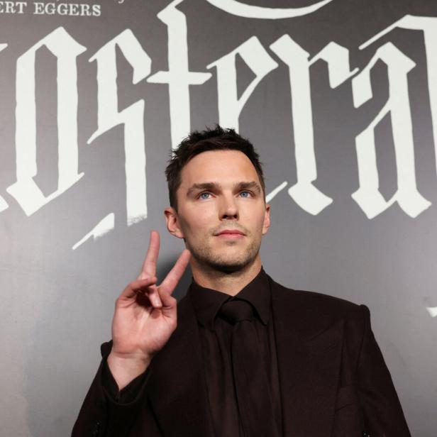 Nicholas Hoult bei der Premiere von "Nosferatu"