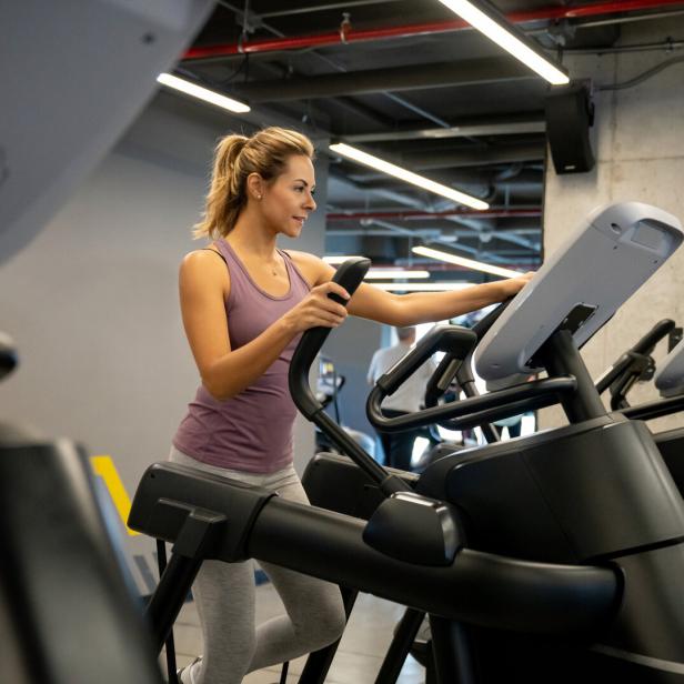 Incline Walking auf dem Crosstrainer