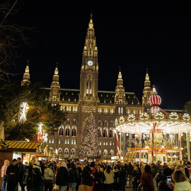 Weihnachtsmarkt Rathausplatz