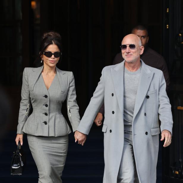 Perfekter Partnerlook auf der Fashion Week in Paris. Lauren in Vintage Galliano für Dior aus dem Jahr 1995. 