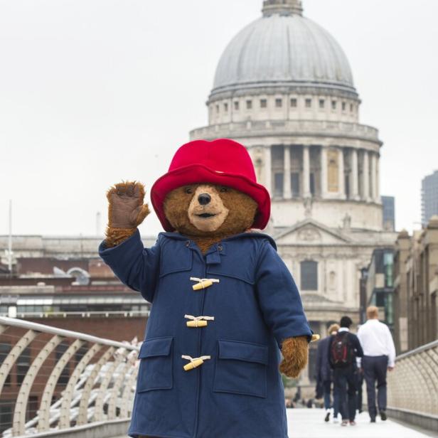 Paddington Bear presents latest children's book Paddington at St Paul's