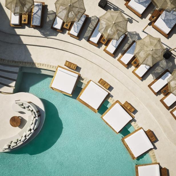 Ein Blick auf den Pool des neuen AYÃ Resort auf Zypern