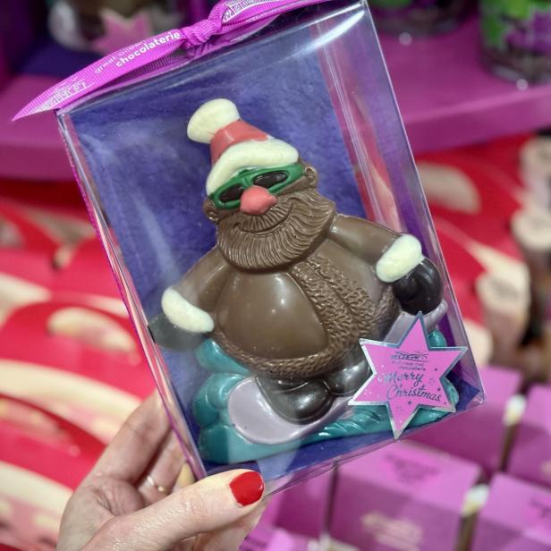 Schokosanta mit Sonnenbrille in Verpackung