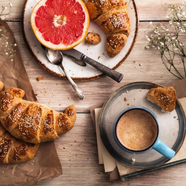 Breakfast with coffee and croissant