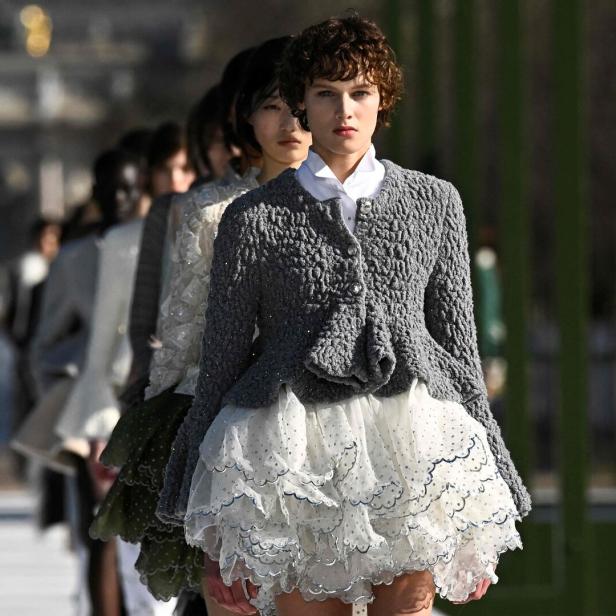 FASHION-FRANCE-WOMEN-DIOR