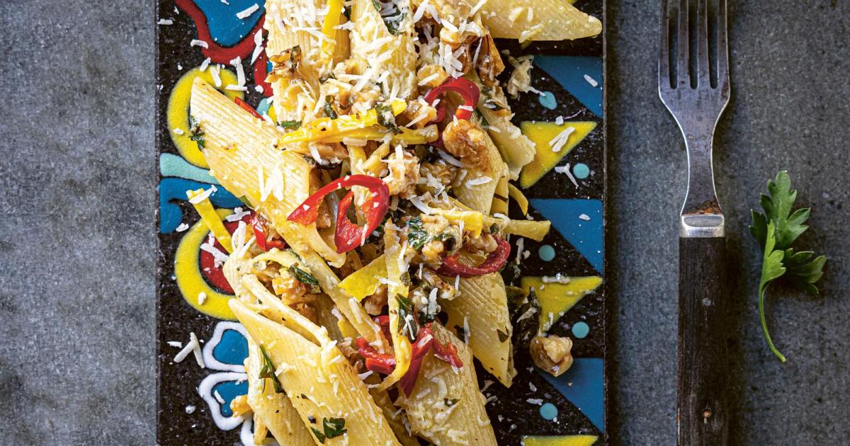Blitzschnelles Rezept: Penne mit Zitrone und Walnüssen