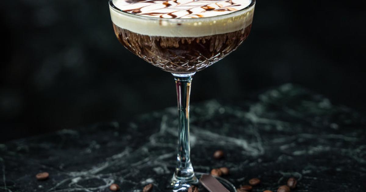 CocktailRezept dem "Barfly's" White Russian Royal