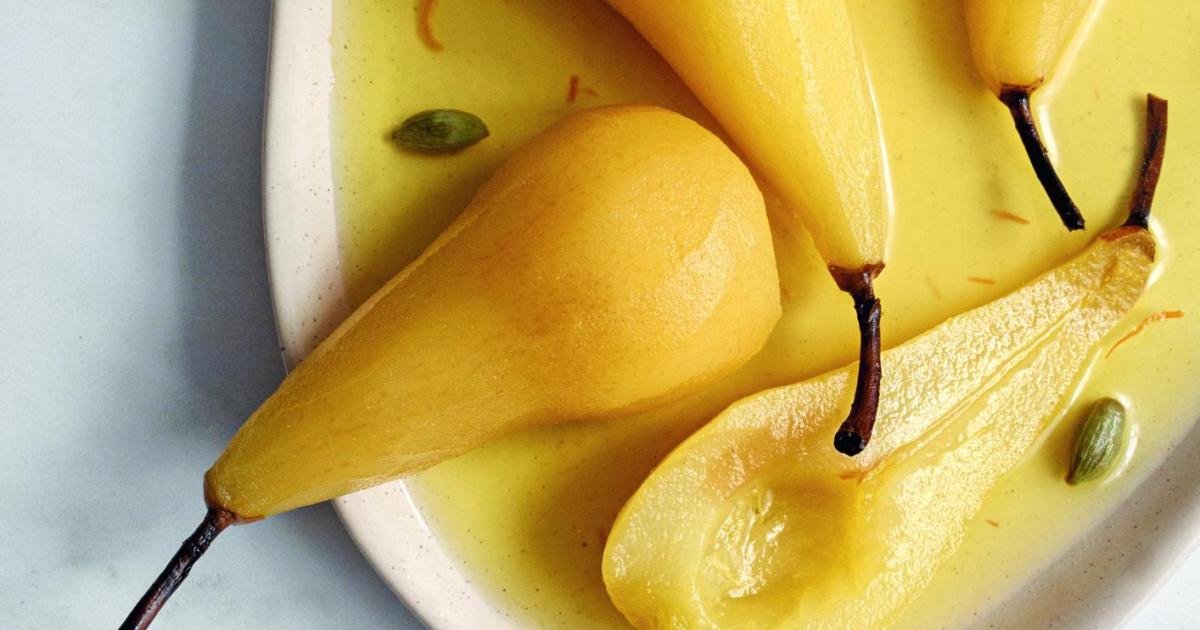 Kunst kochen: Pochierte Birnen mit Safran und Kardamom